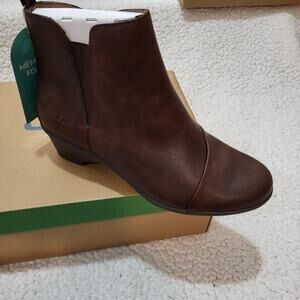 NEW Jambu Women's Gemma Ankle Boot Dark Brown Size 7.5